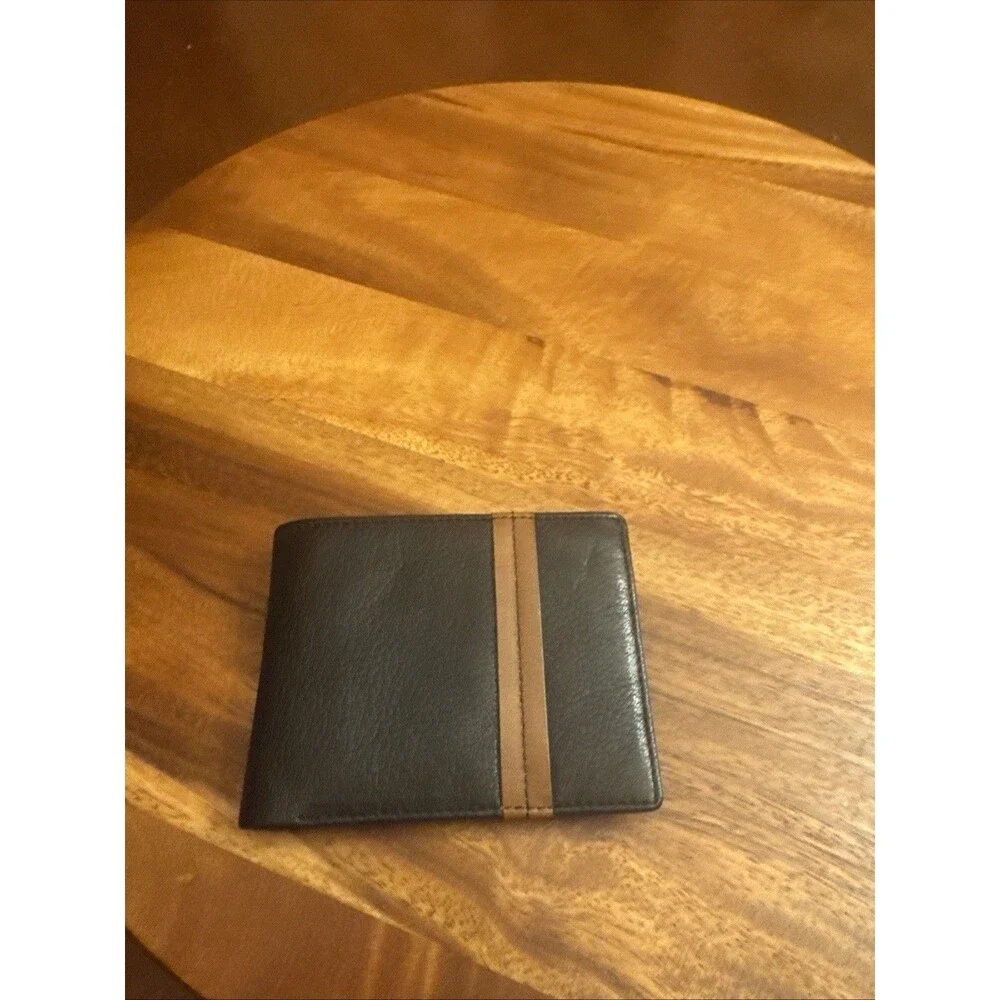 Trafalgar Genuine Leather Bi Fold Wallet ID Window Credit Card Case Holder Brown